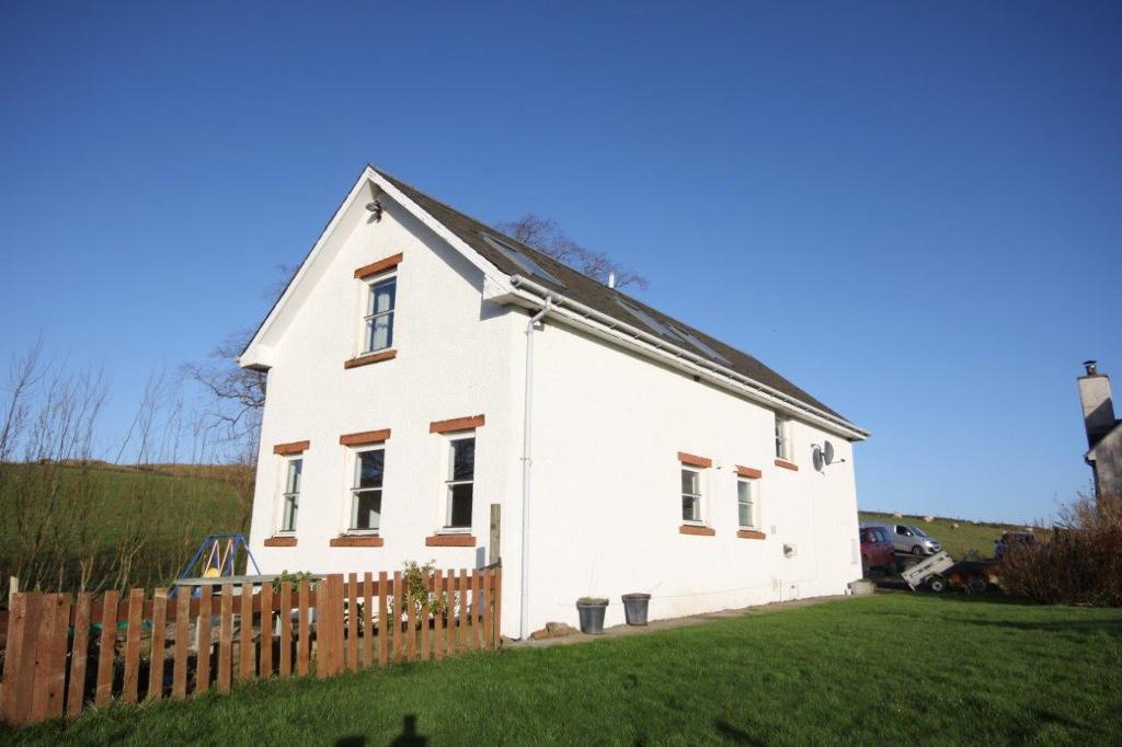 3 Bedroom Detached To Let in Powside, Balfron, G63 0LS Endrick