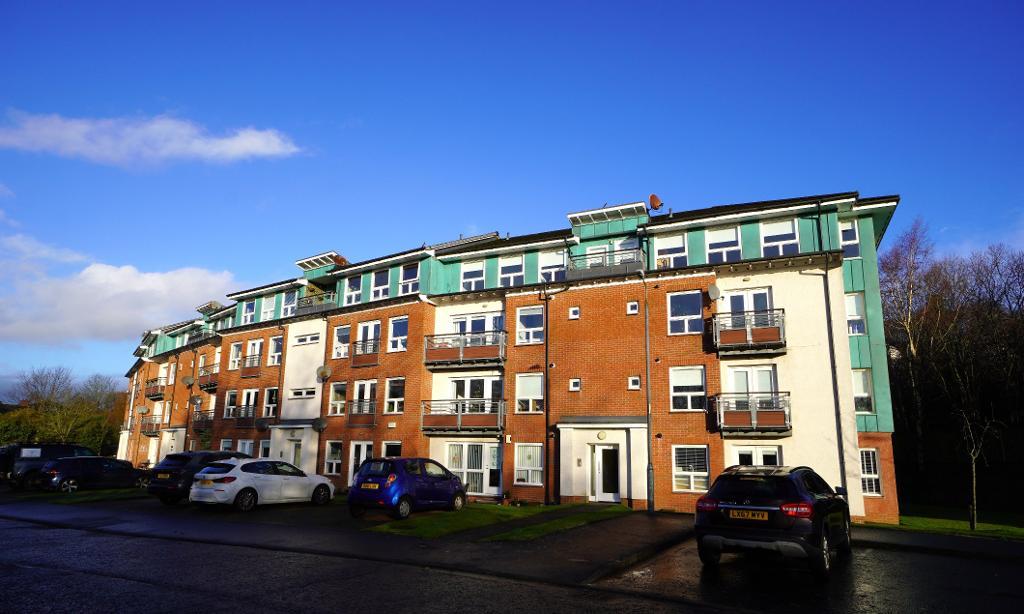 Strathblane Gardens, Glasgow, G13 1BX